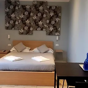 2* Casa de hóspedes Al Binario